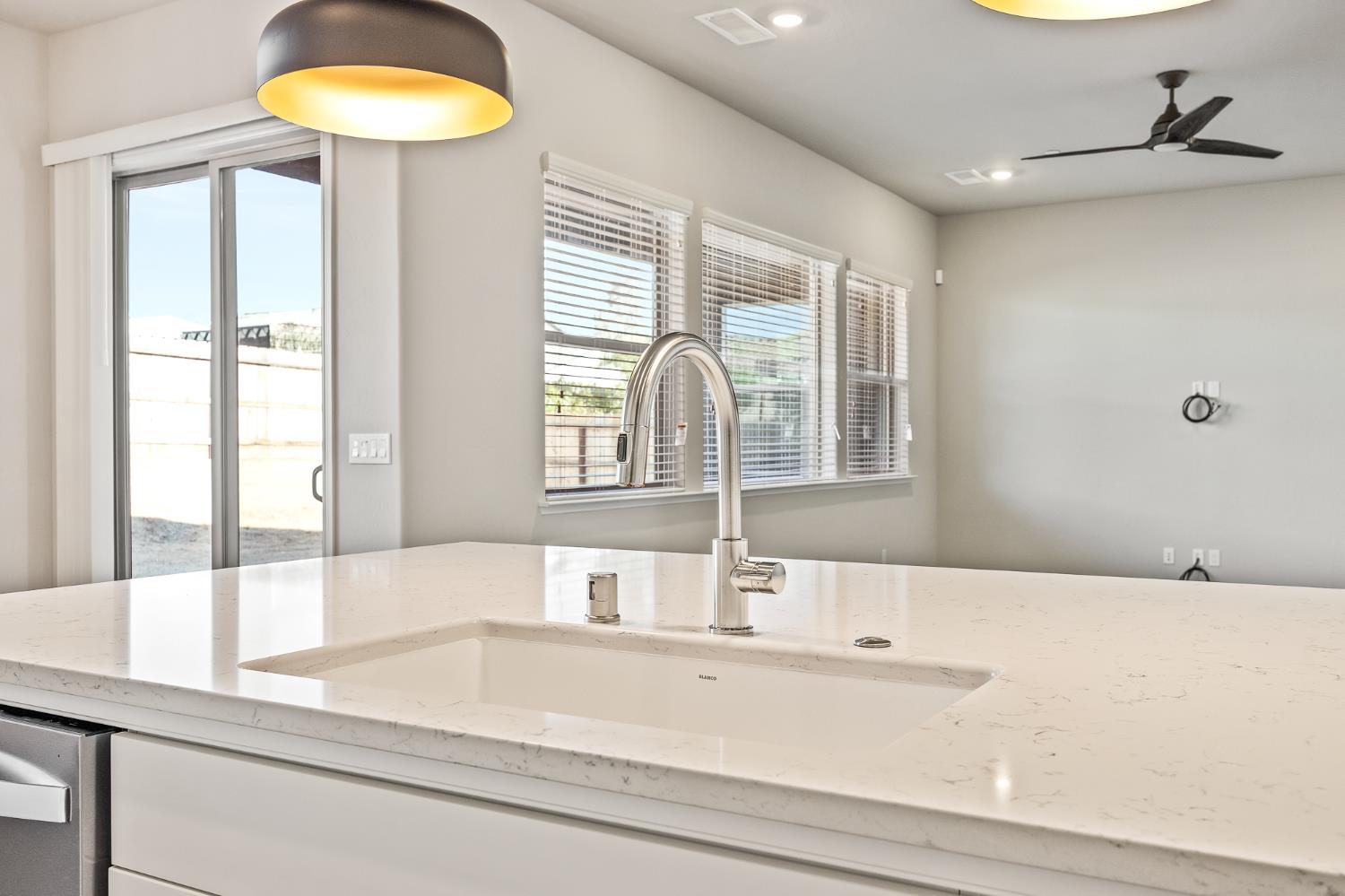 20164 Hazelwood Ln, Friant, CA 93626