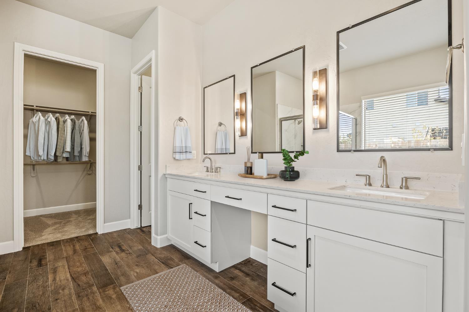 20164 Hazelwood Ln, Friant, CA 93626