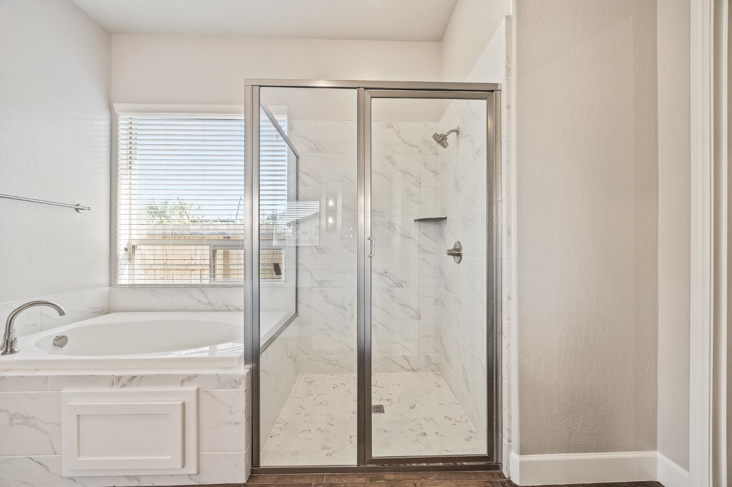 20164 Hazelwood Ln, Friant, CA 93626