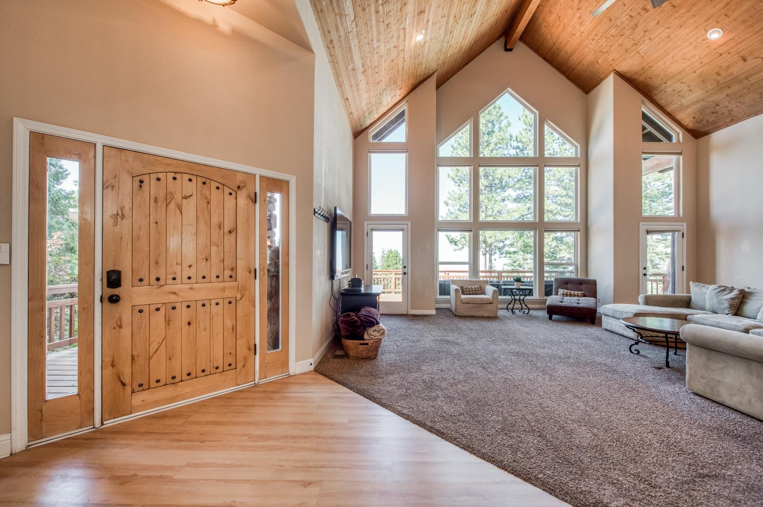 40780 Wild Iris Ln, Shaver Lake, CA 93664