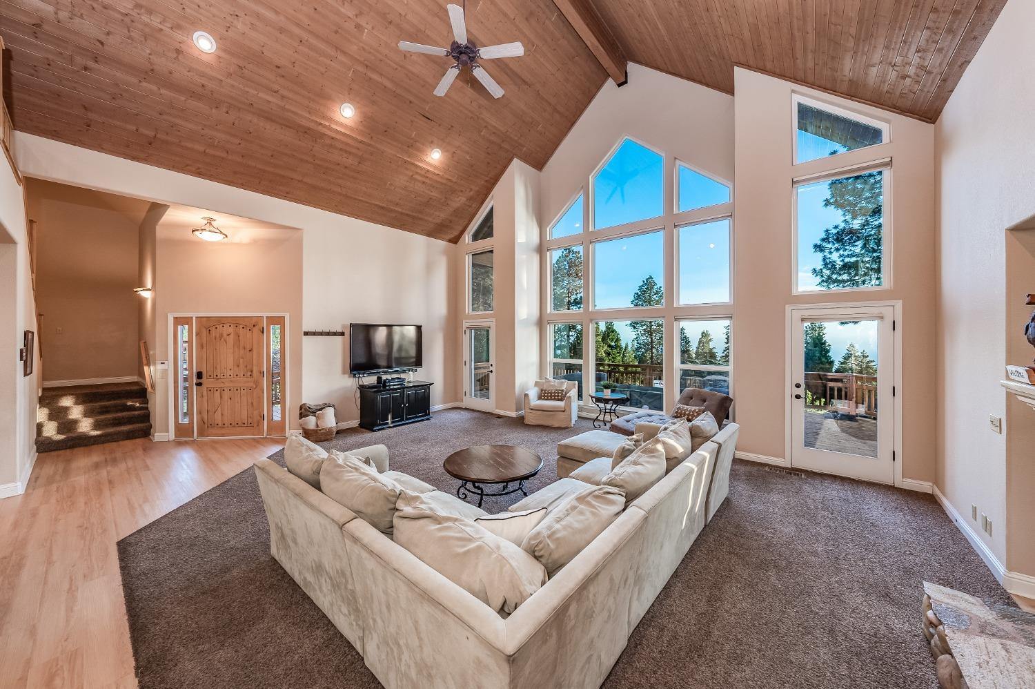 40780 Wild Iris Ln, Shaver Lake, CA 93664