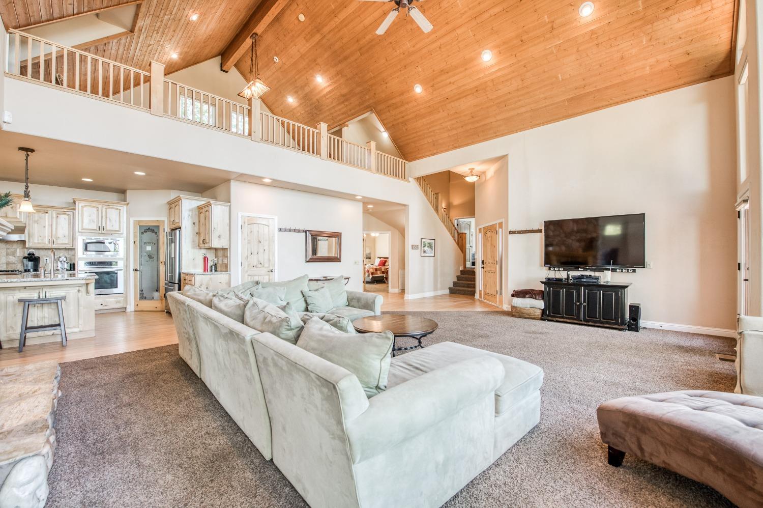 40780 Wild Iris Ln, Shaver Lake, CA 93664