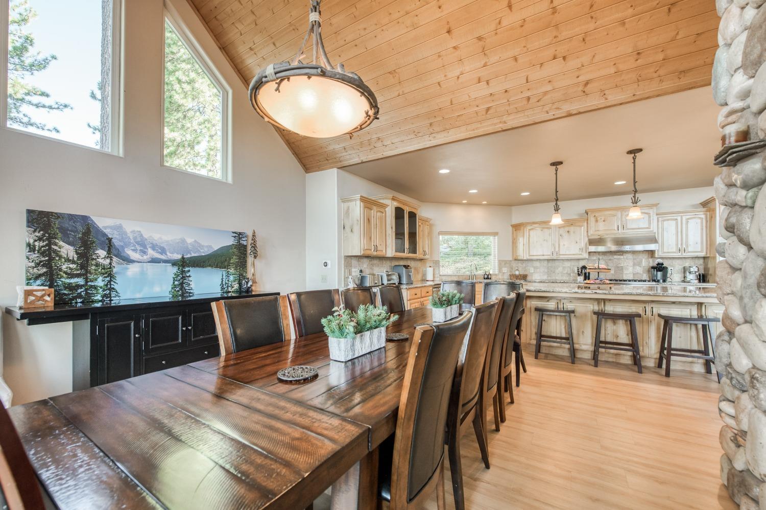 40780 Wild Iris Ln, Shaver Lake, CA 93664