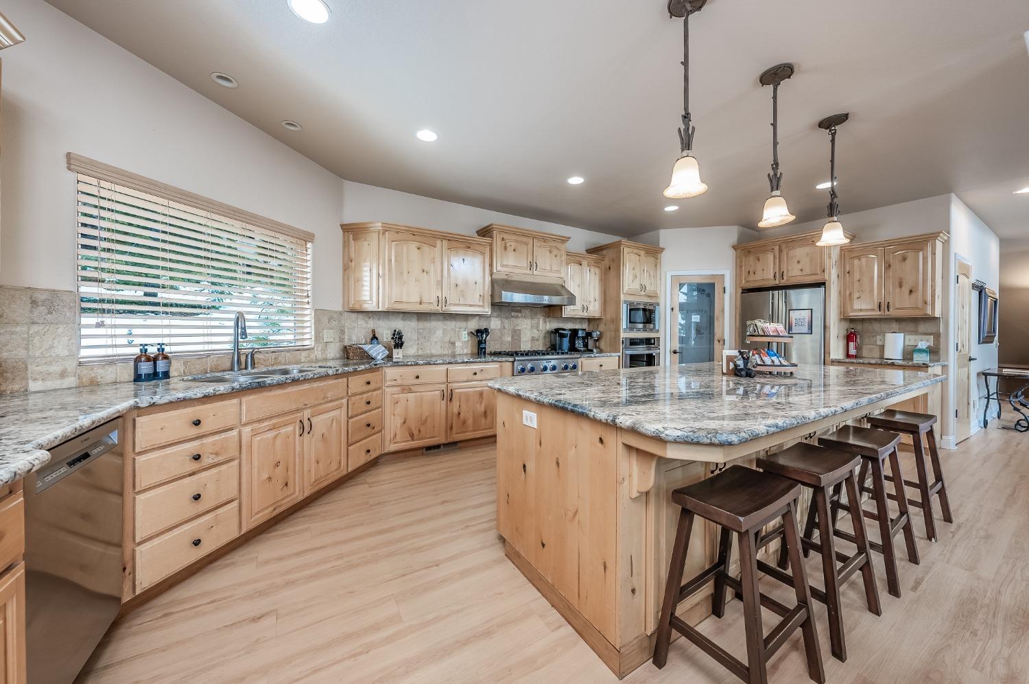 40780 Wild Iris Ln, Shaver Lake, CA 93664