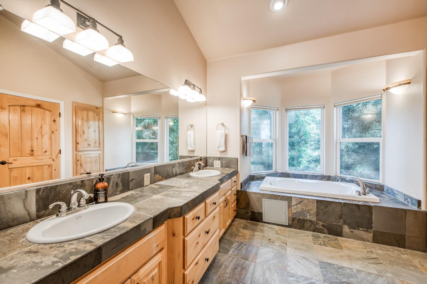 40780 Wild Iris Ln, Shaver Lake, CA 93664