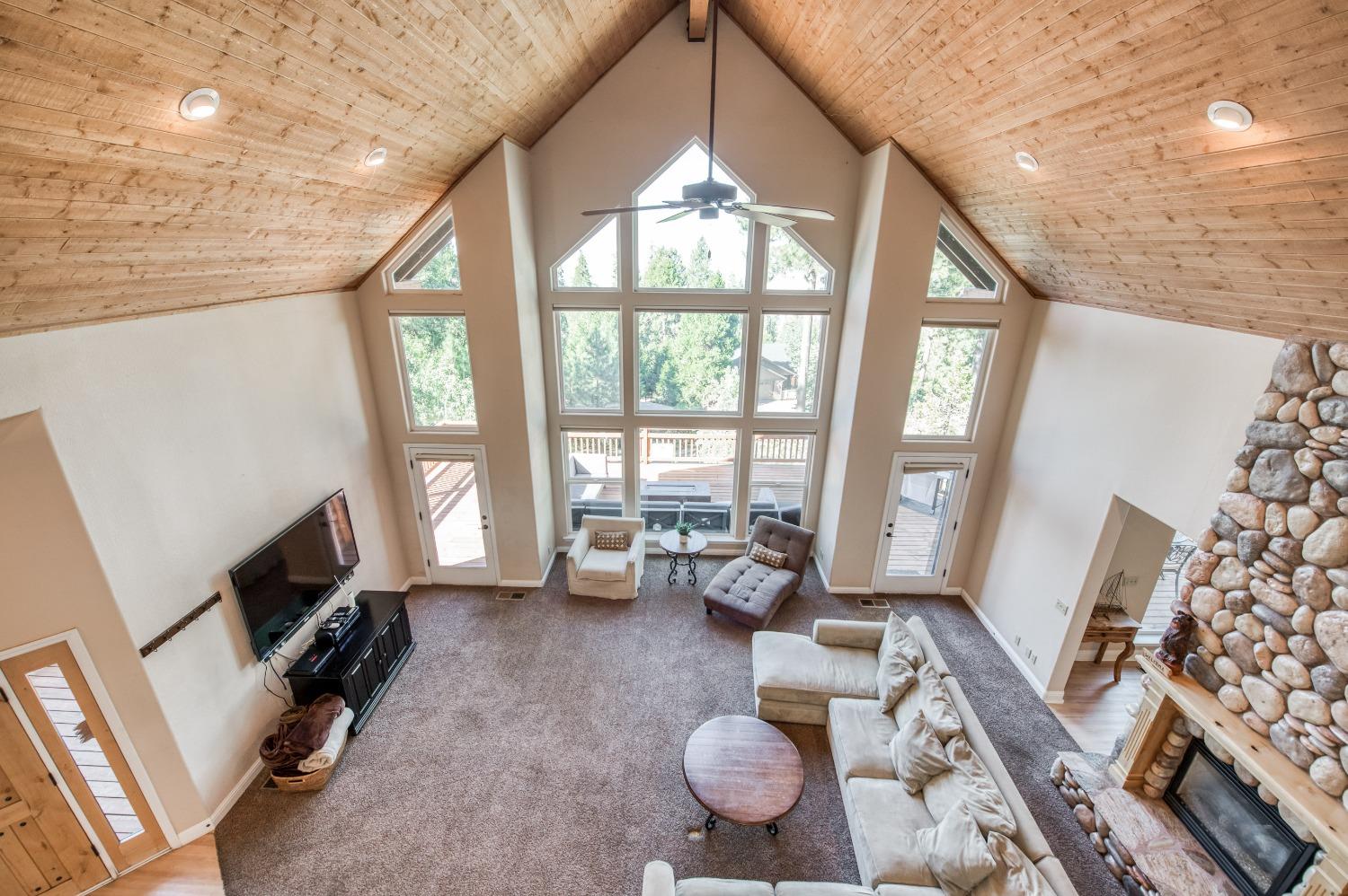 40780 Wild Iris Ln, Shaver Lake, CA 93664