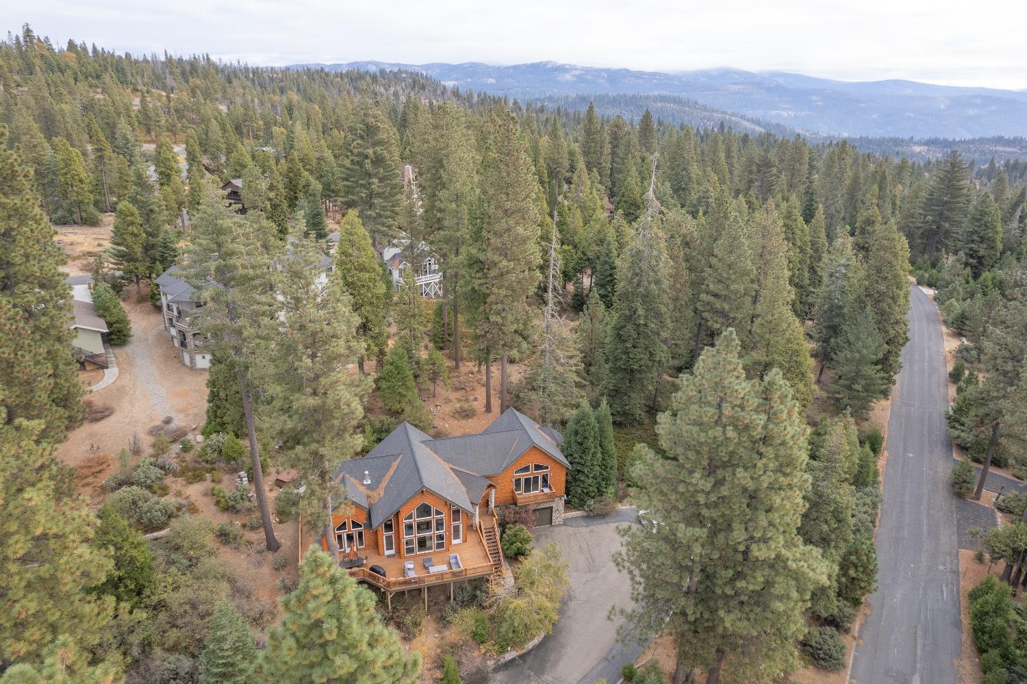 40780 Wild Iris Ln, Shaver Lake, CA 93664