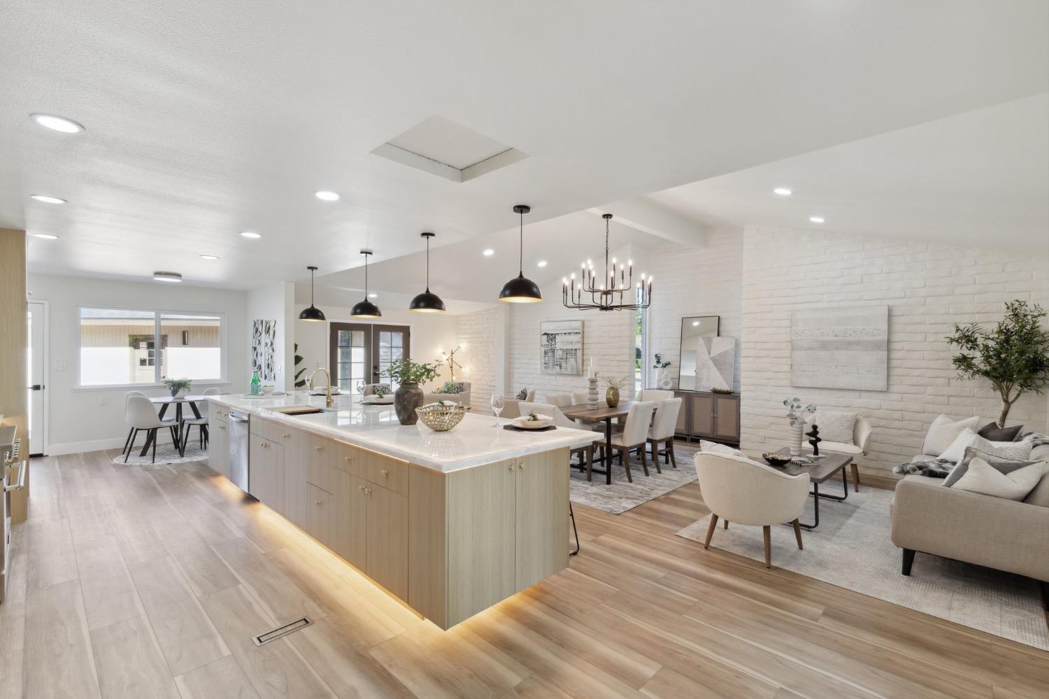 2044 W San Bruno Ave, Fresno, CA 93711