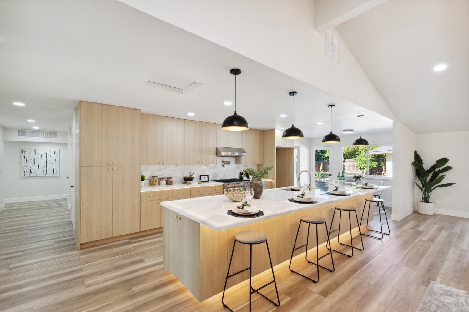 2044 W San Bruno Ave, Fresno, CA 93711