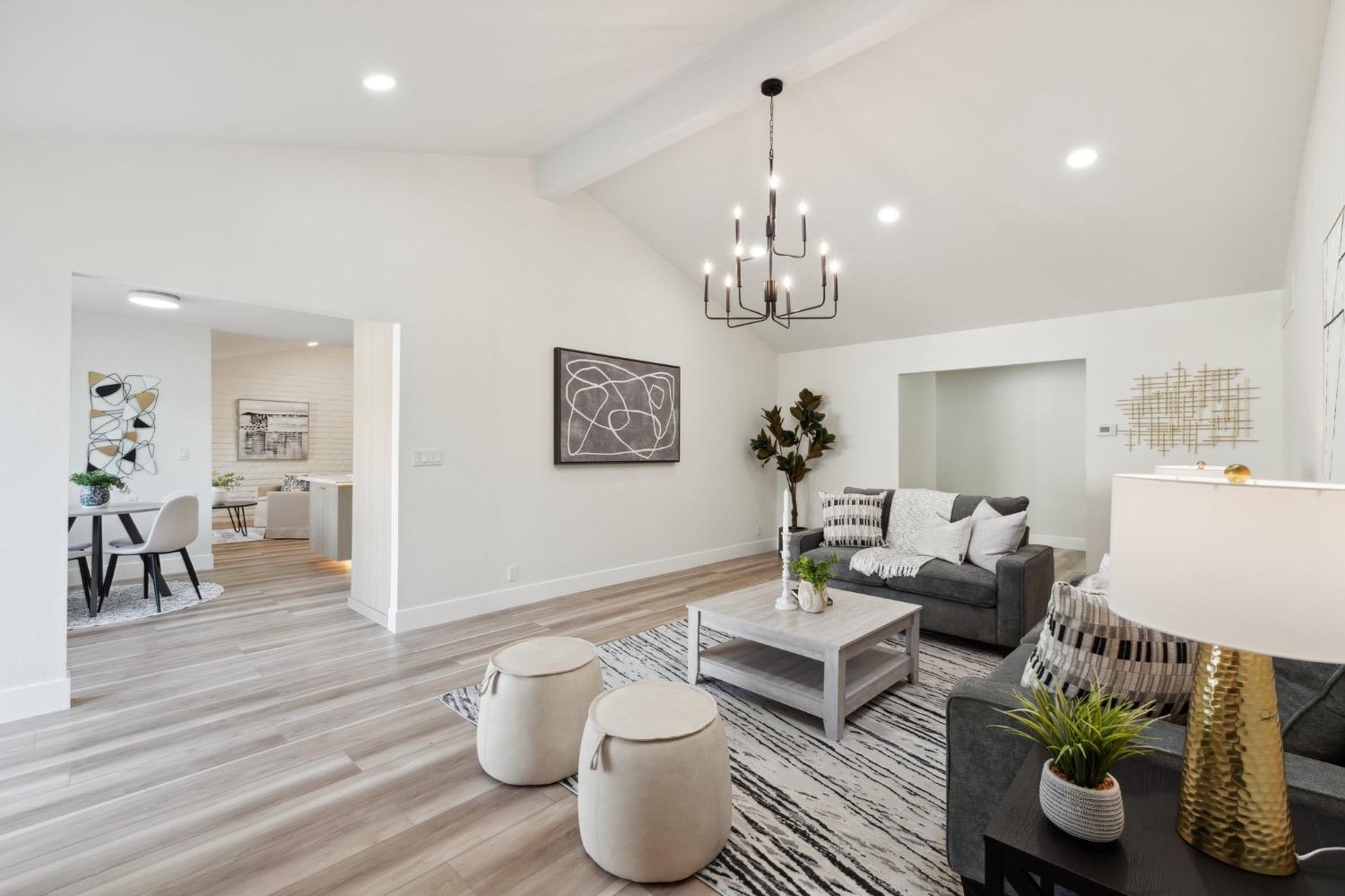 2044 W San Bruno Ave, Fresno, CA 93711