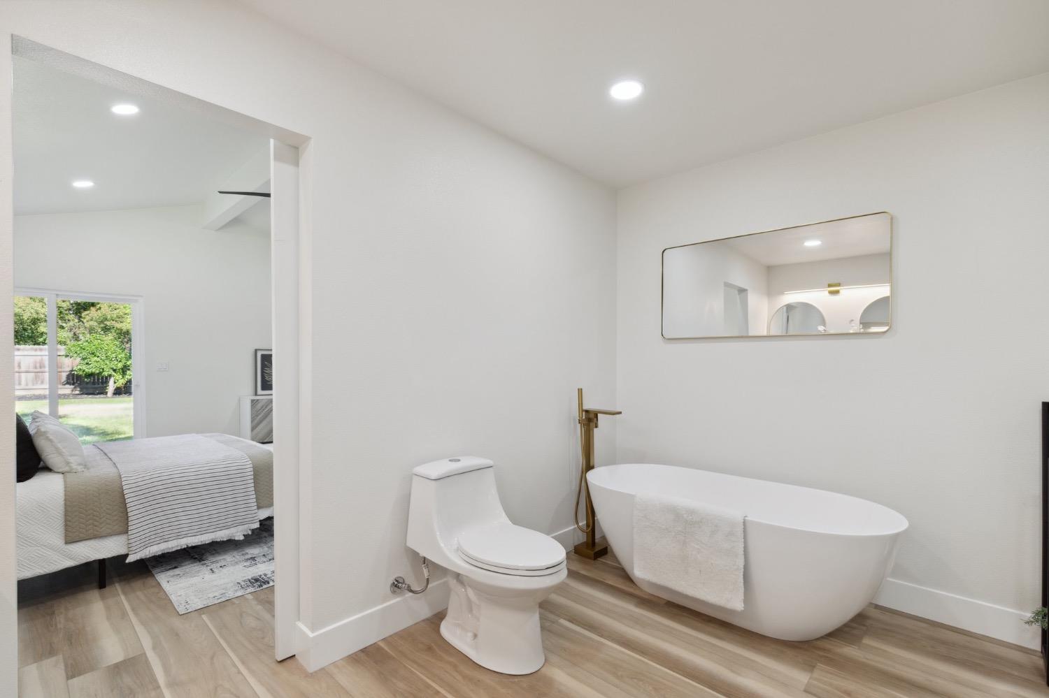 2044 W San Bruno Ave, Fresno, CA 93711