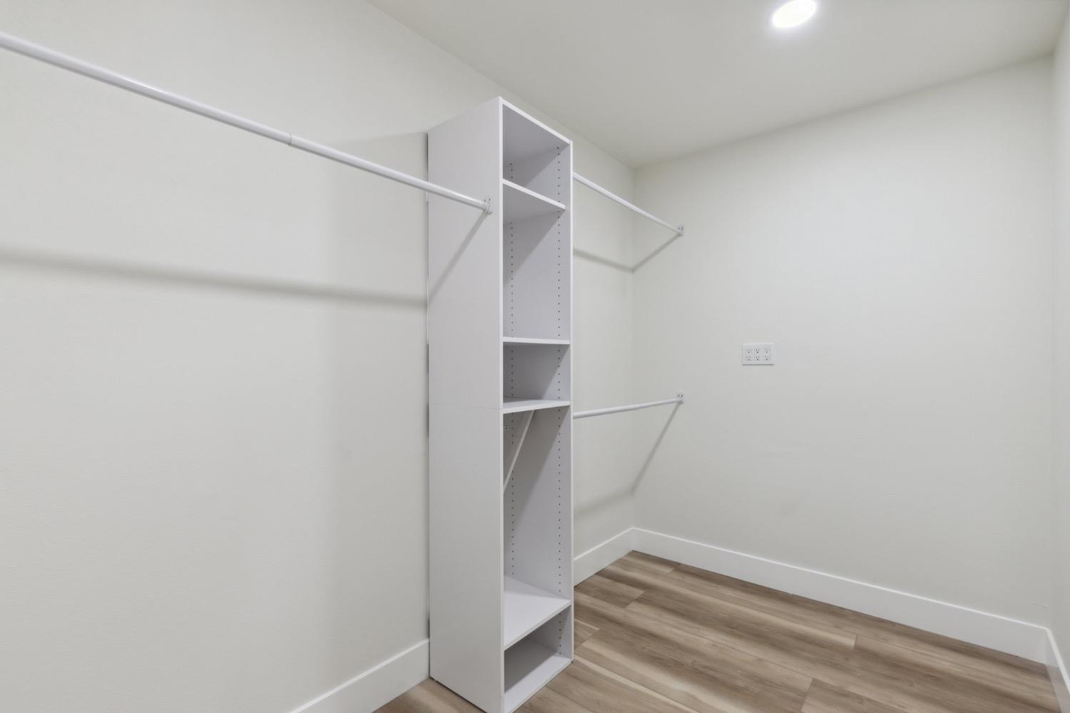 2044 W San Bruno Ave, Fresno, CA 93711