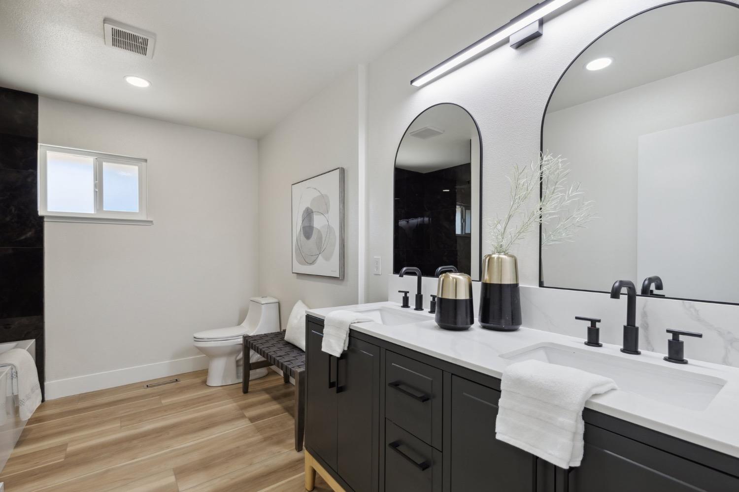 2044 W San Bruno Ave, Fresno, CA 93711