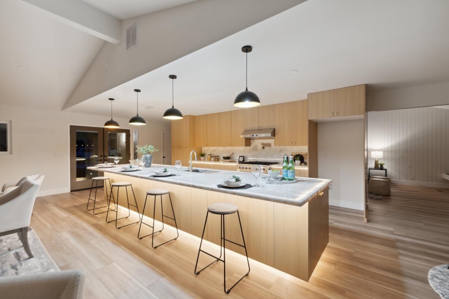 2044 W San Bruno Ave, Fresno, CA 93711