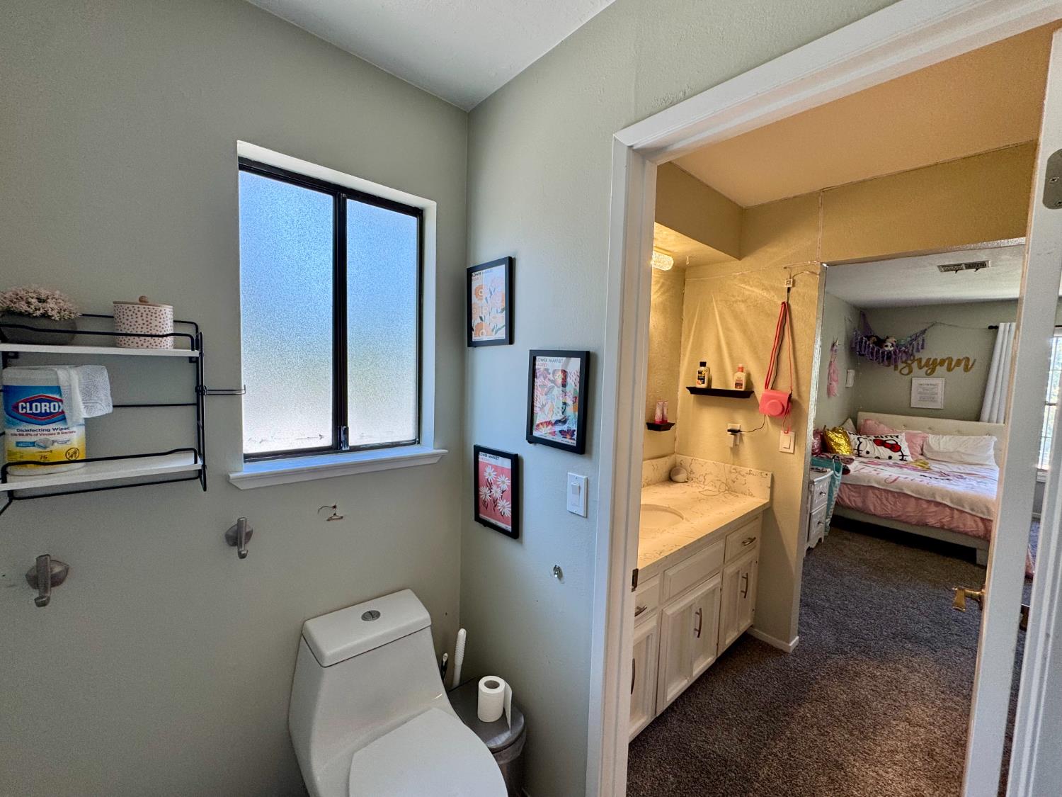 1233 Redwood Ln, Selma, CA 93662