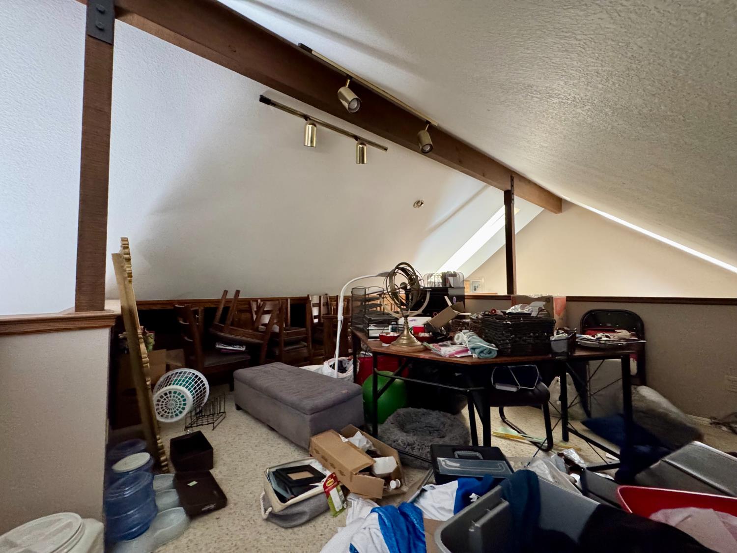 1233 Redwood Ln, Selma, CA 93662