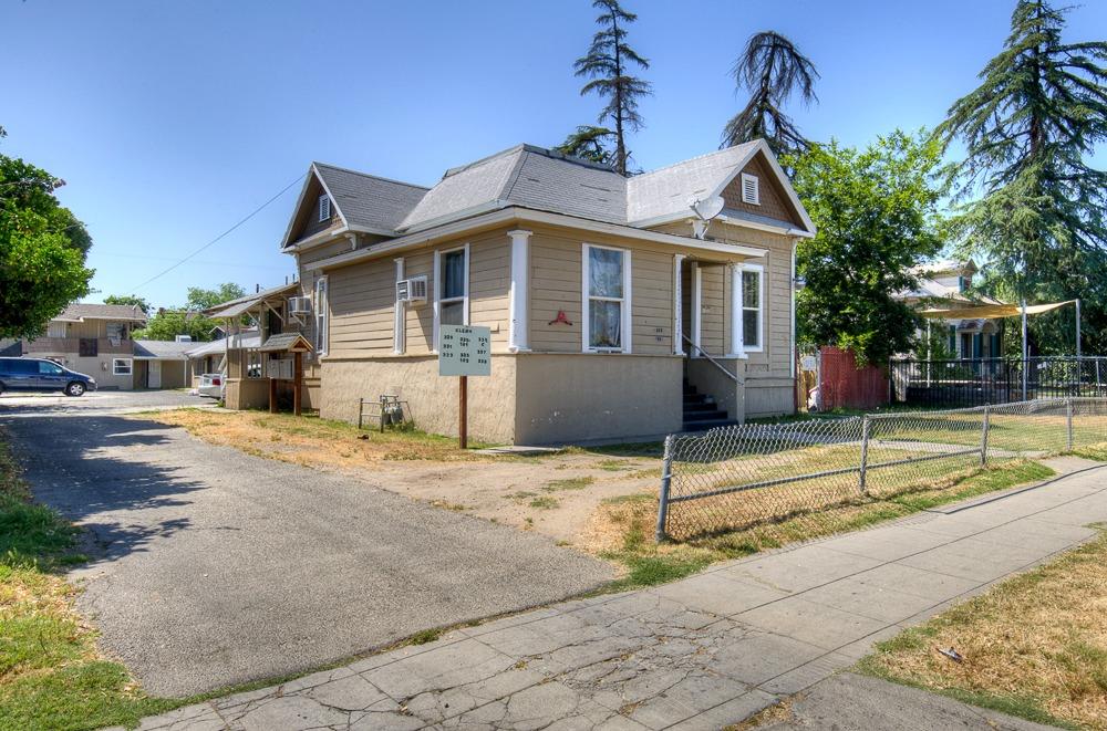 329 N Glenn Ave, Fresno, CA 93701