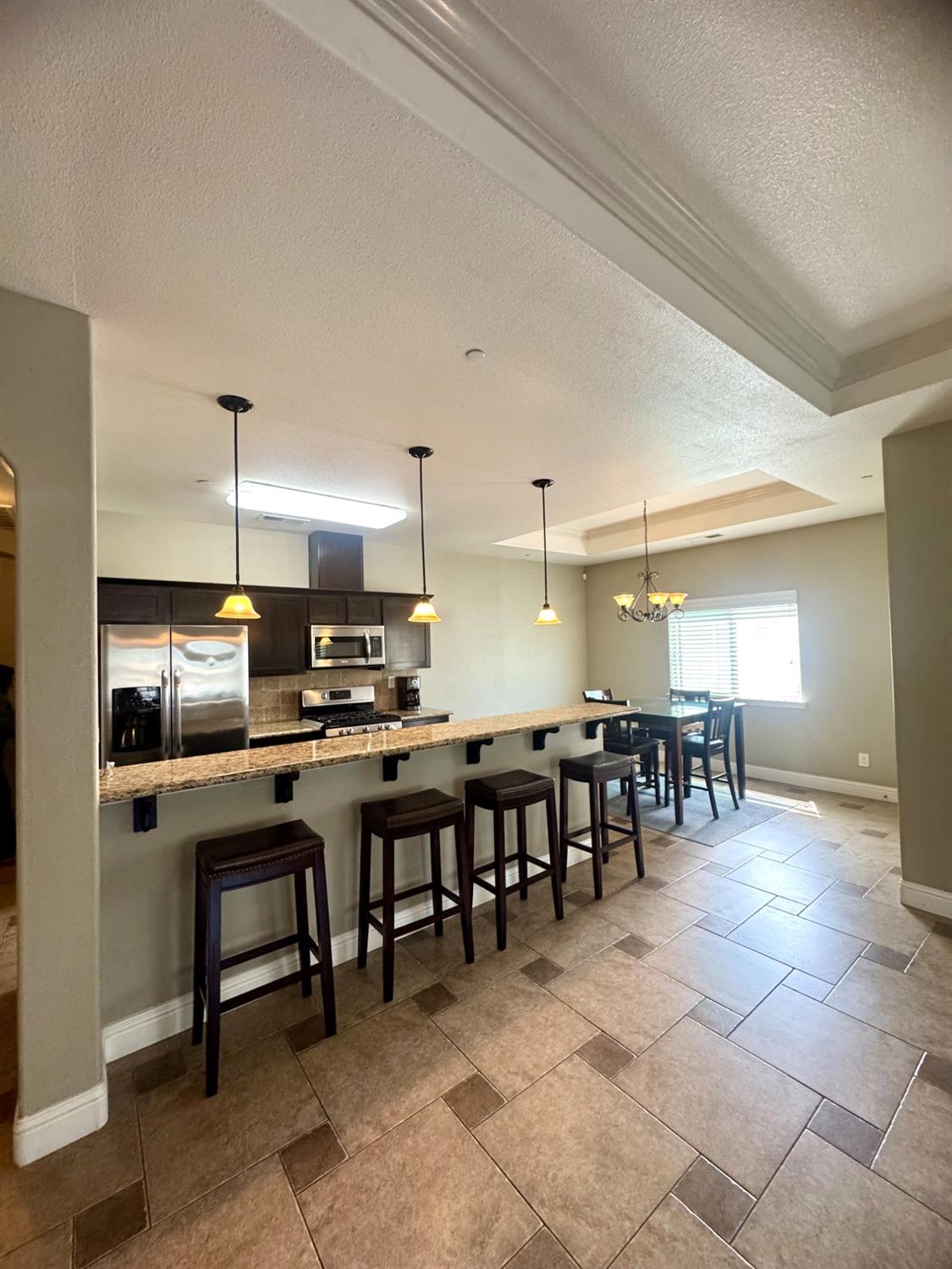 4717 W Joline Dr, Fresno, CA 93722