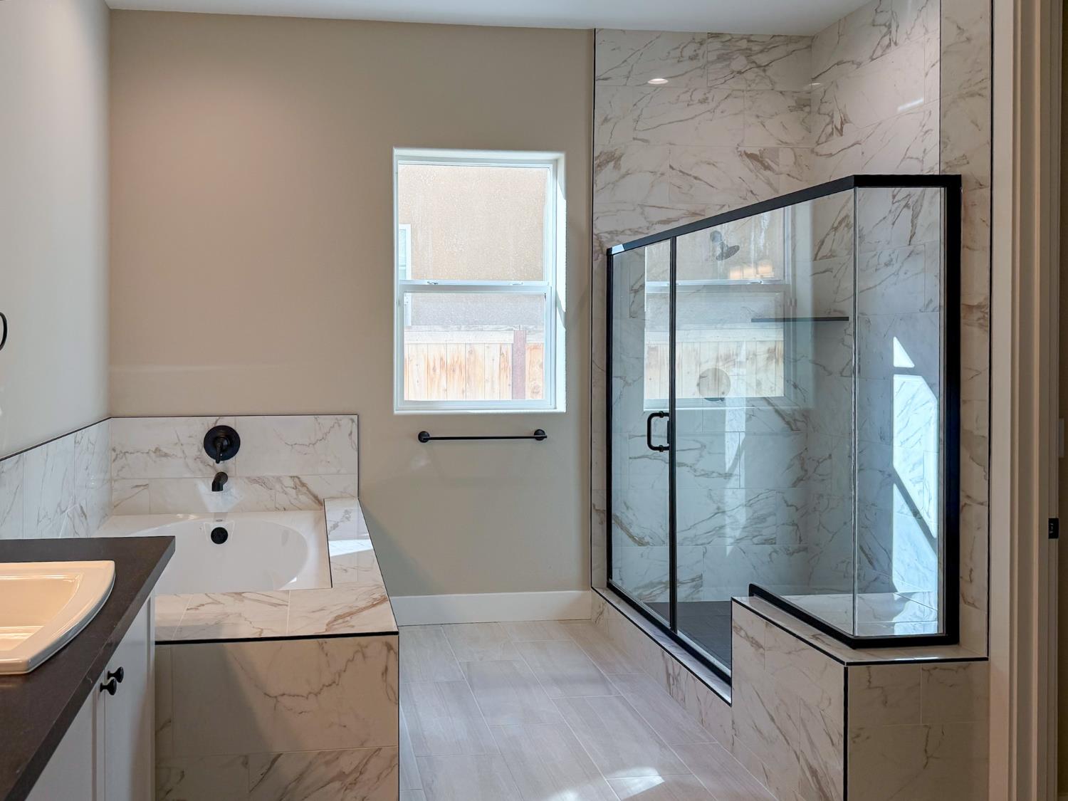 951 Beaver Pond Loop, Madera, CA 93636