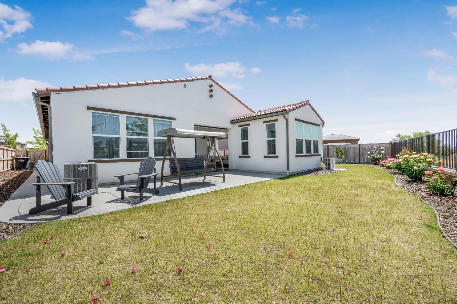 4494 Little Canyon Dr, Madera, CA 93636