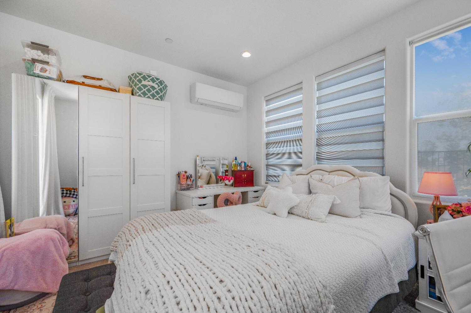 4494 Little Canyon Dr, Madera, CA 93636