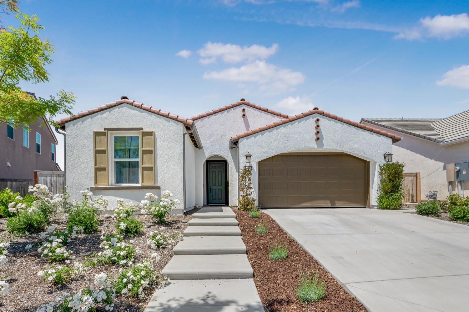 4494 Little Canyon Dr, Madera, CA 93636