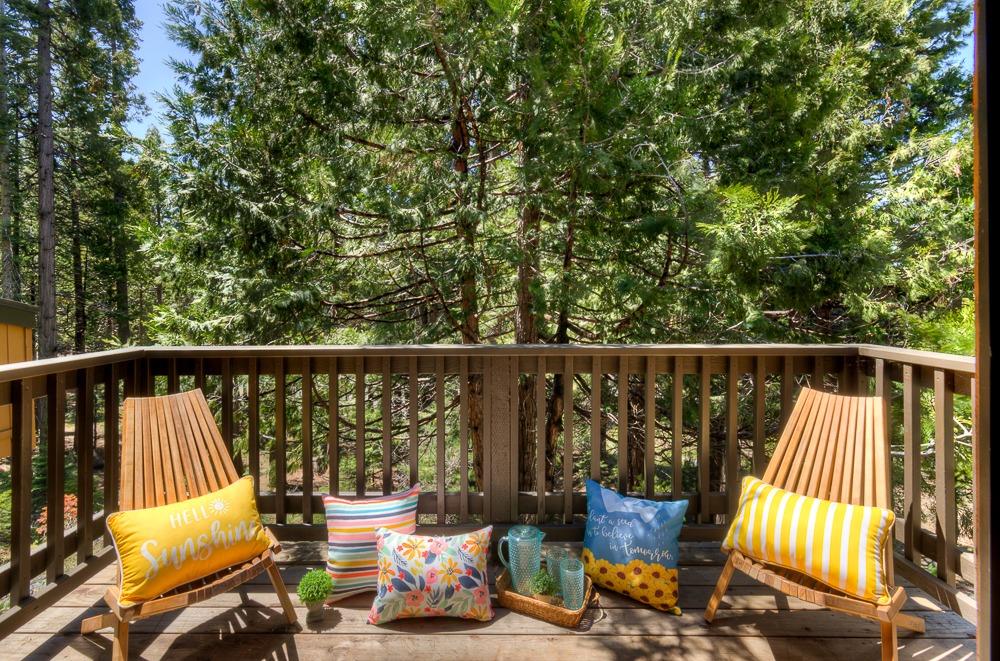 40662 Village Pass Ln, Shaver Lake, CA 93664