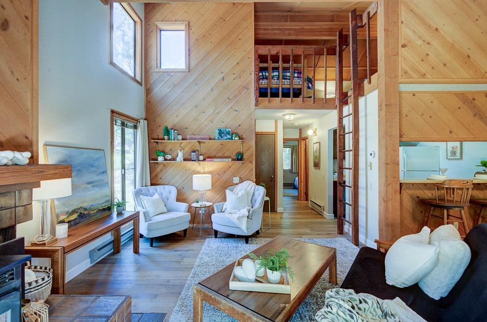 40662 Village Pass Ln, Shaver Lake, CA 93664