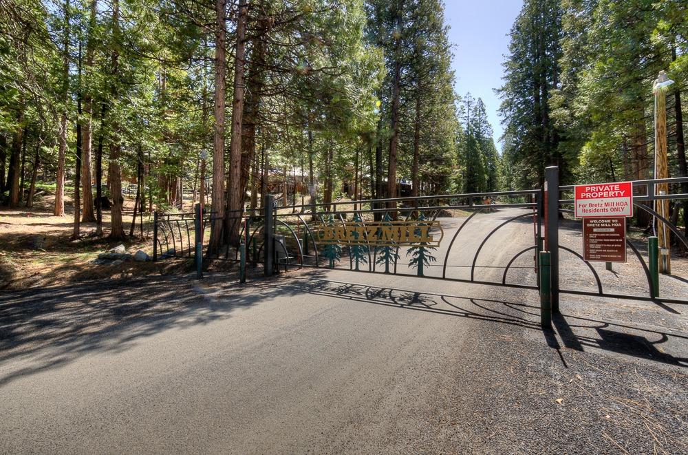 40662 Village Pass Ln, Shaver Lake, CA 93664