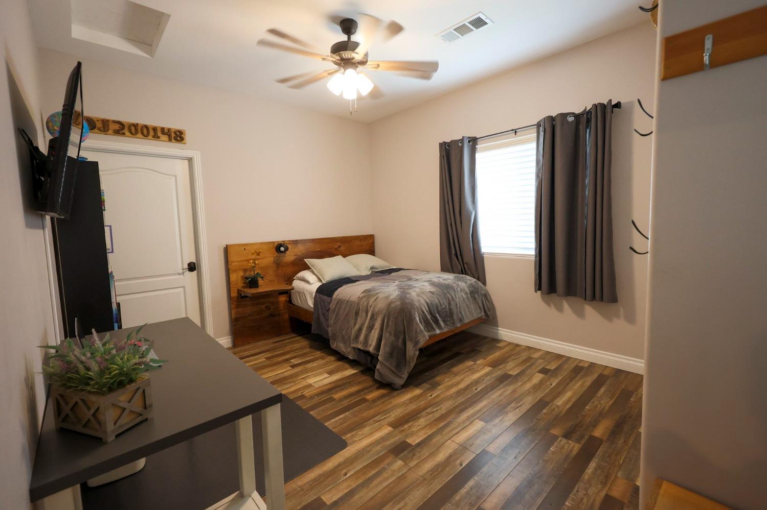 1710 Avenue 388, Kingsburg, CA 93631