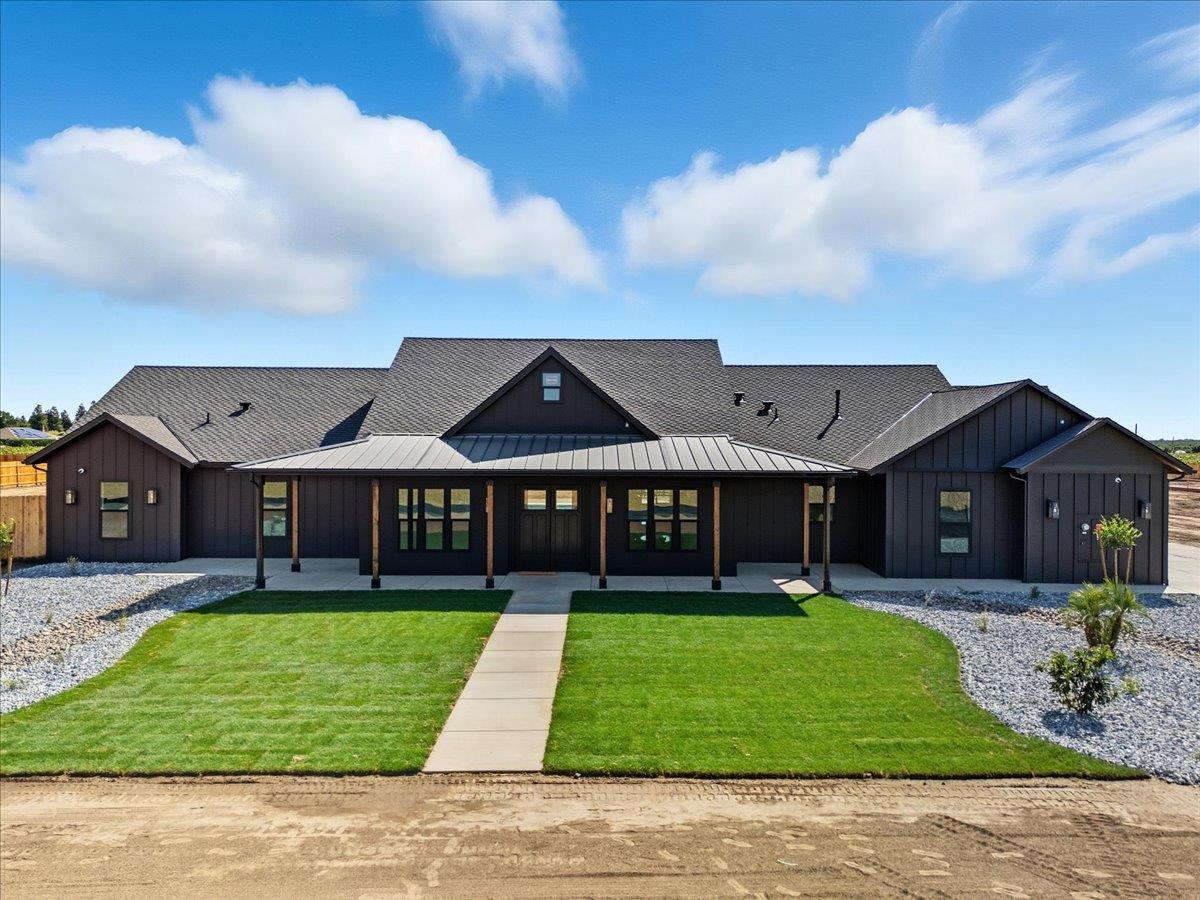 605 S Anderson A Rd, Exeter, CA 93221