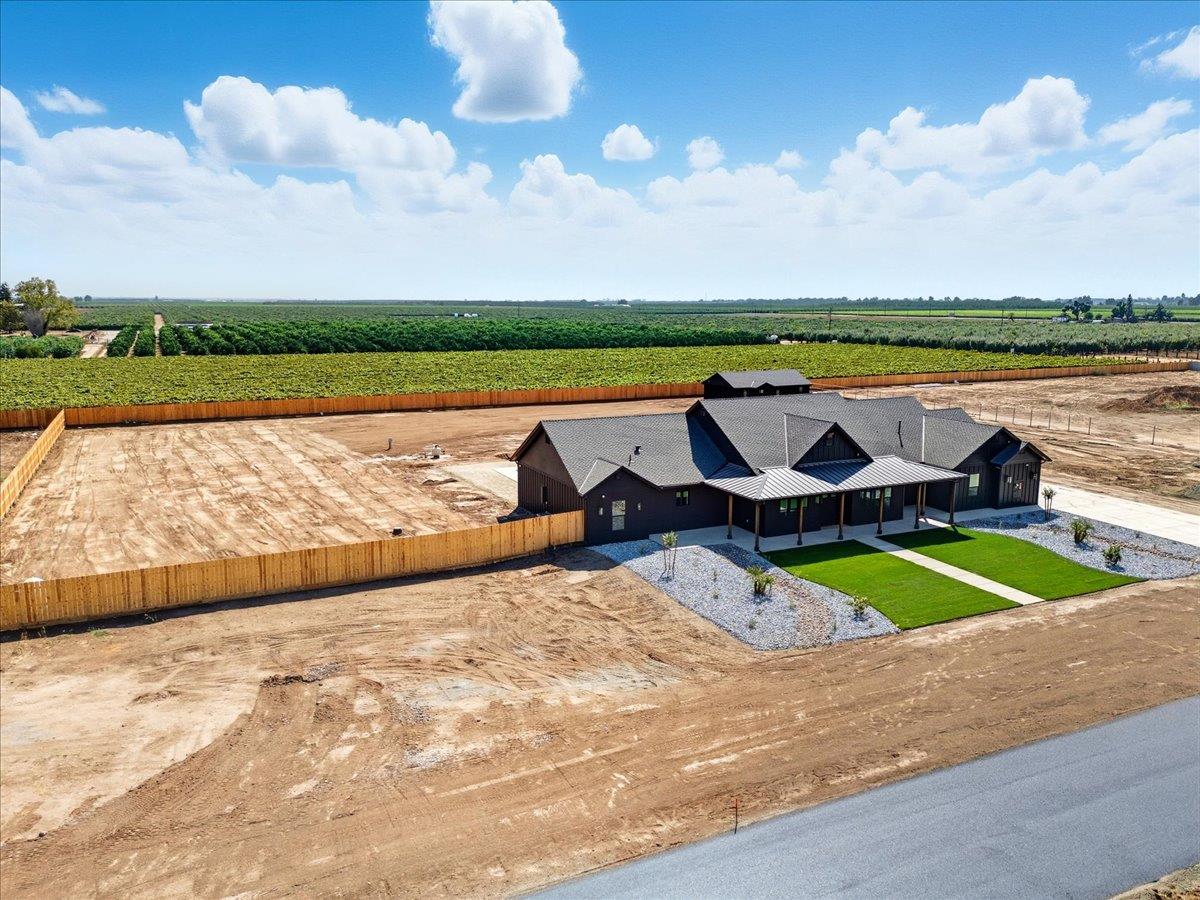 605 S Anderson A Rd, Exeter, CA 93221