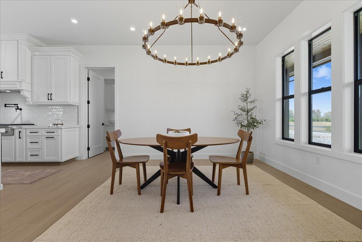 605 S Anderson A Rd, Exeter, CA 93221