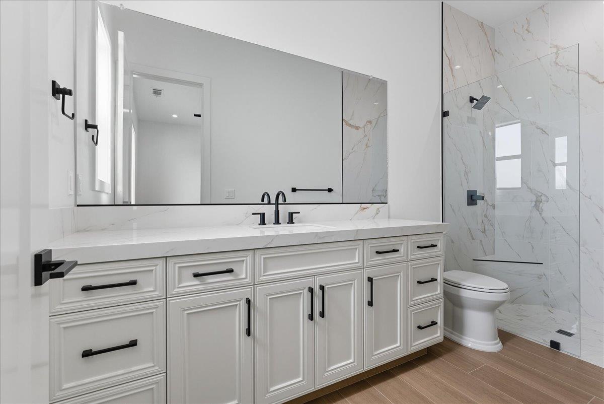 605 S Anderson A Rd, Exeter, CA 93221