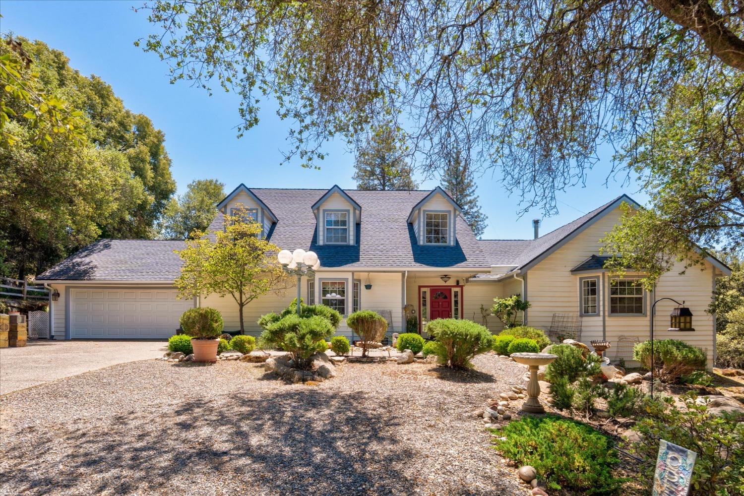 39976 Pierce Lake Dr, Oakhurst, CA 93644