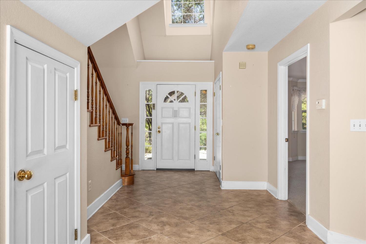 39976 Pierce Lake Dr, Oakhurst, CA 93644