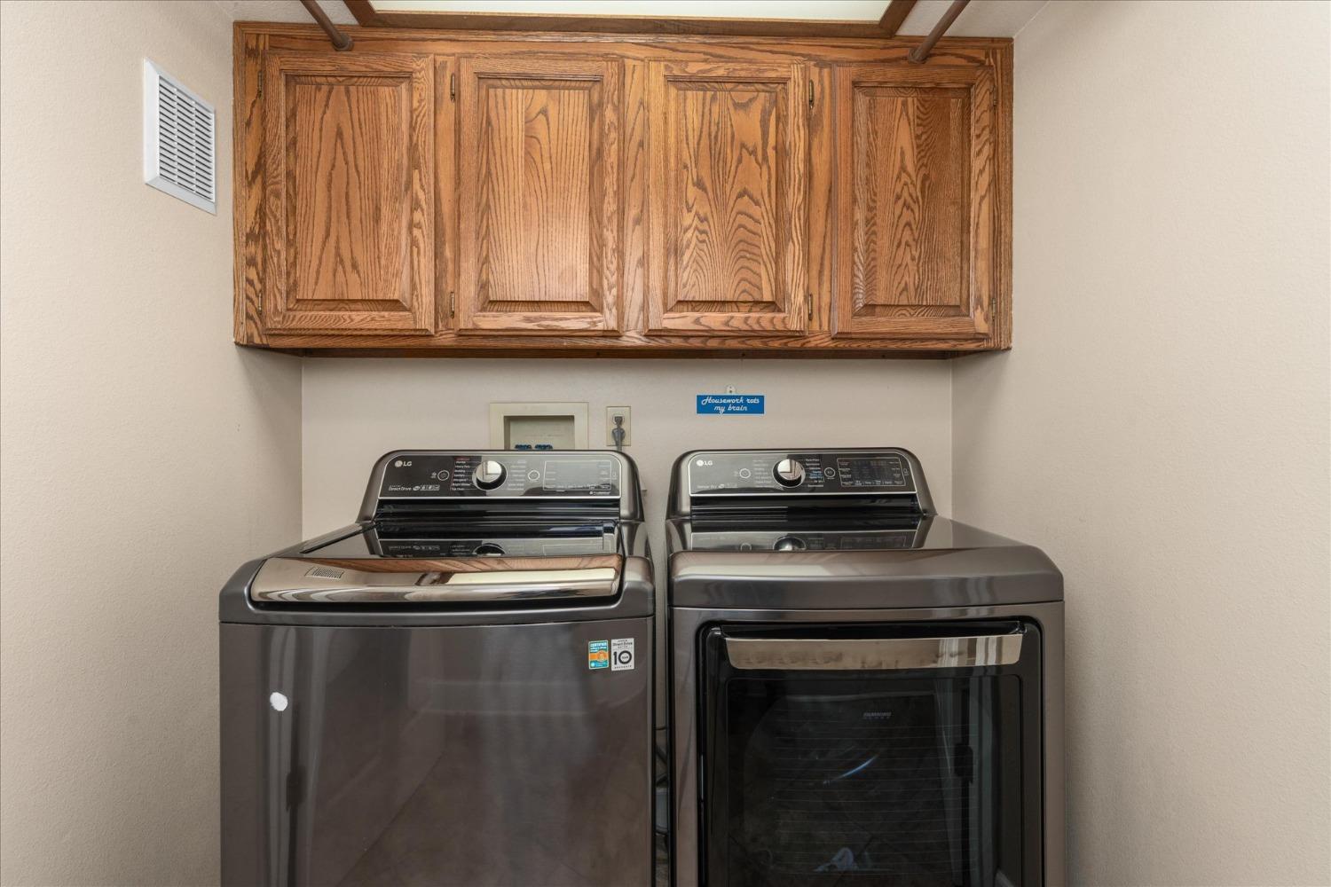 39976 Pierce Lake Dr, Oakhurst, CA 93644