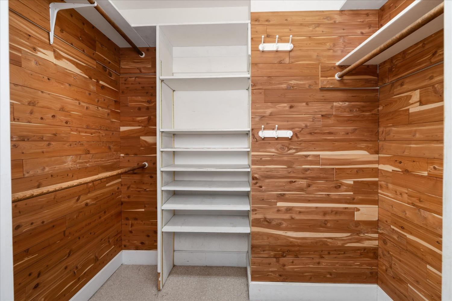 39976 Pierce Lake Dr, Oakhurst, CA 93644