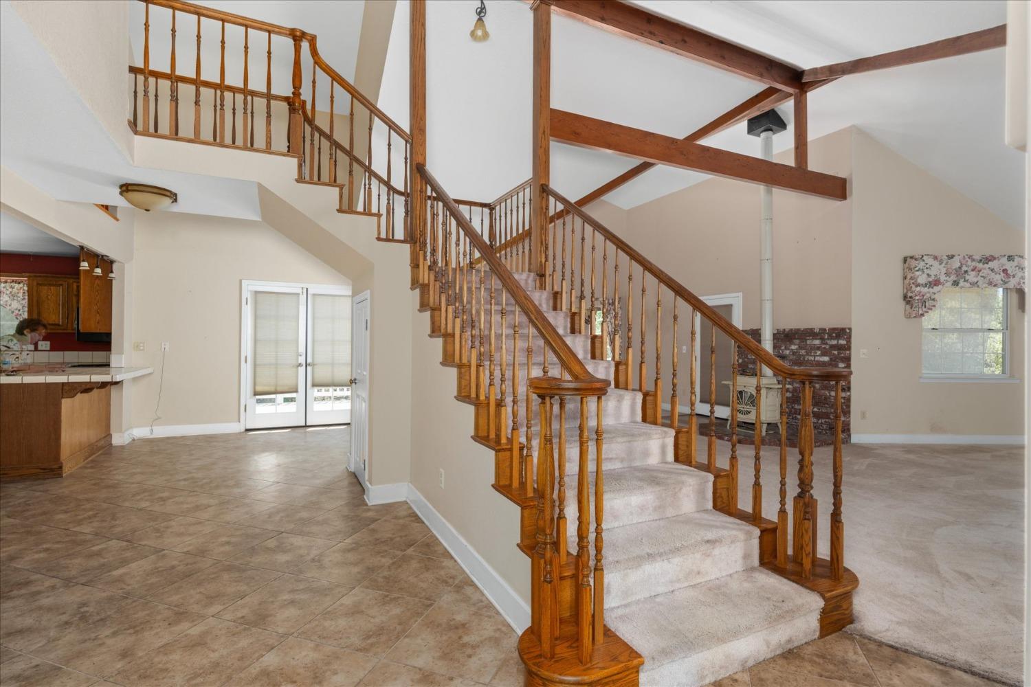 39976 Pierce Lake Dr, Oakhurst, CA 93644