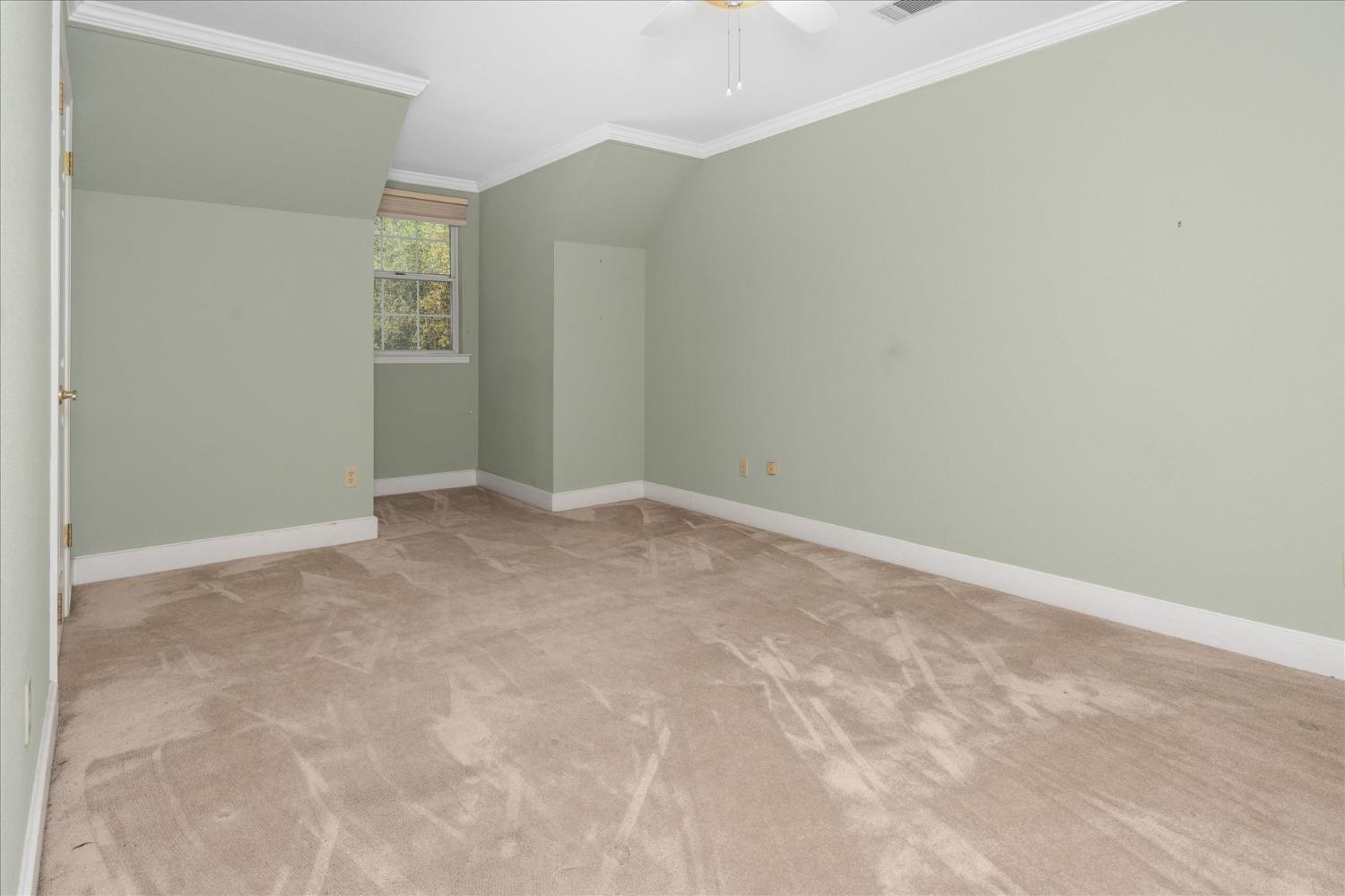 39976 Pierce Lake Dr, Oakhurst, CA 93644