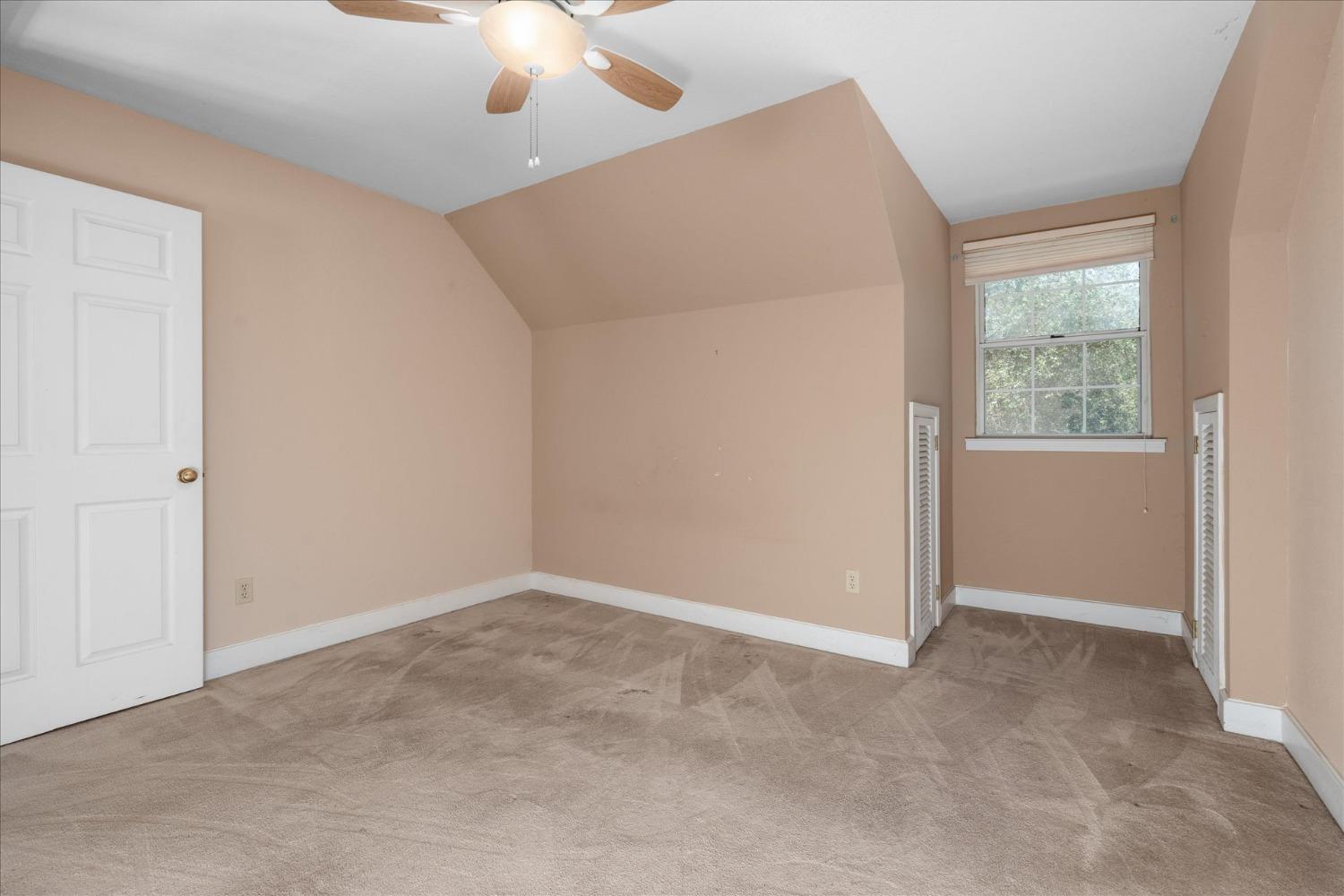 39976 Pierce Lake Dr, Oakhurst, CA 93644