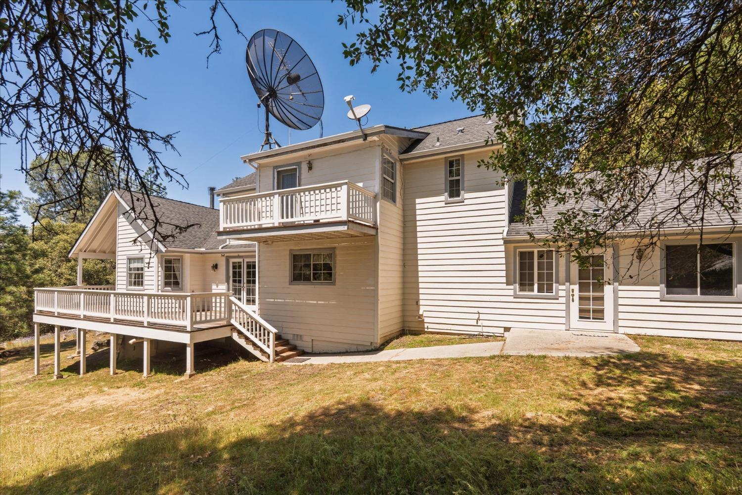 39976 Pierce Lake Dr, Oakhurst, CA 93644