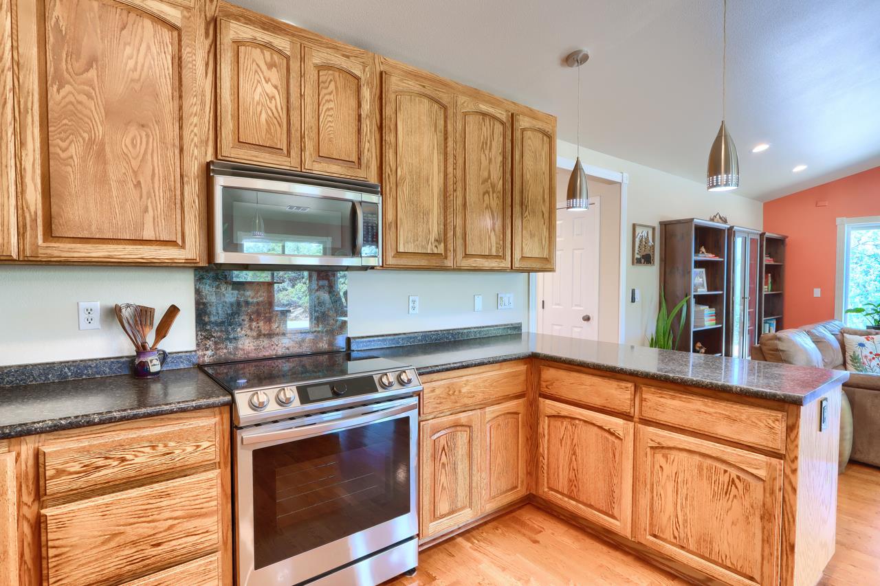 6097 Sherlock Rd., Midpines, CA 95345