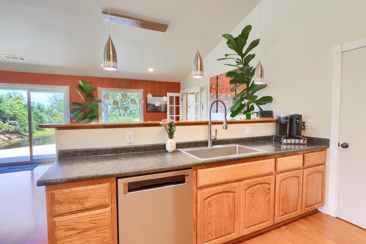 6097 Sherlock Rd., Midpines, CA 95345