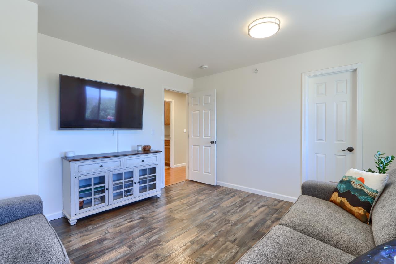 6097 Sherlock Rd., Midpines, CA 95345