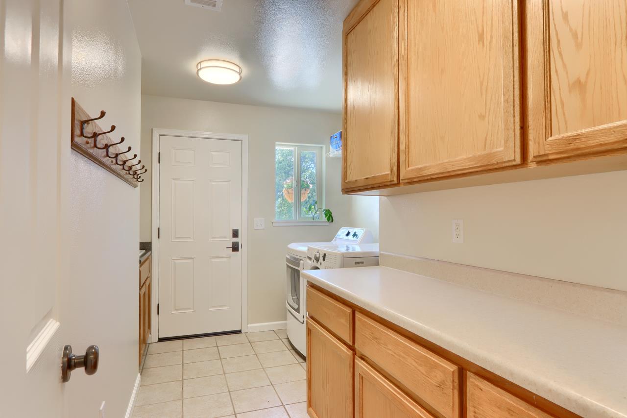 6097 Sherlock Rd., Midpines, CA 95345