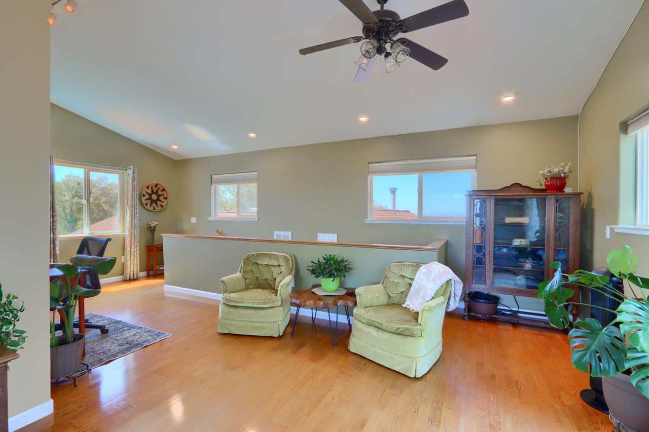 6097 Sherlock Rd., Midpines, CA 95345