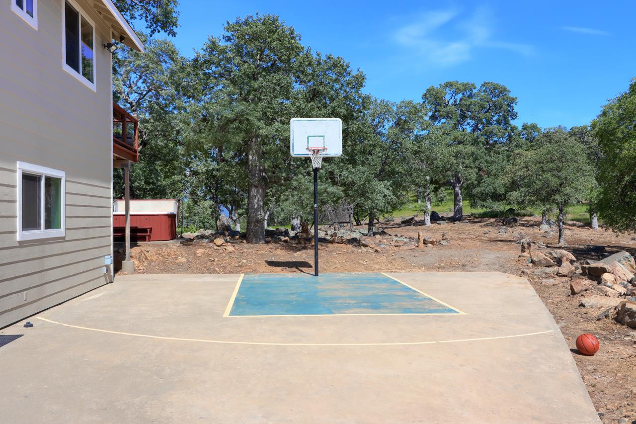 6097 Sherlock Rd., Midpines, CA 95345