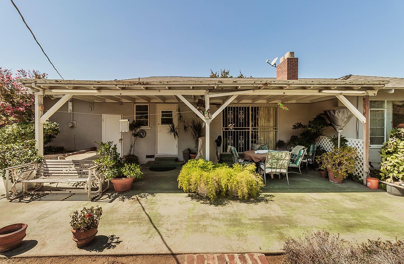 5082 N Maroa Ave, Fresno, CA 93704