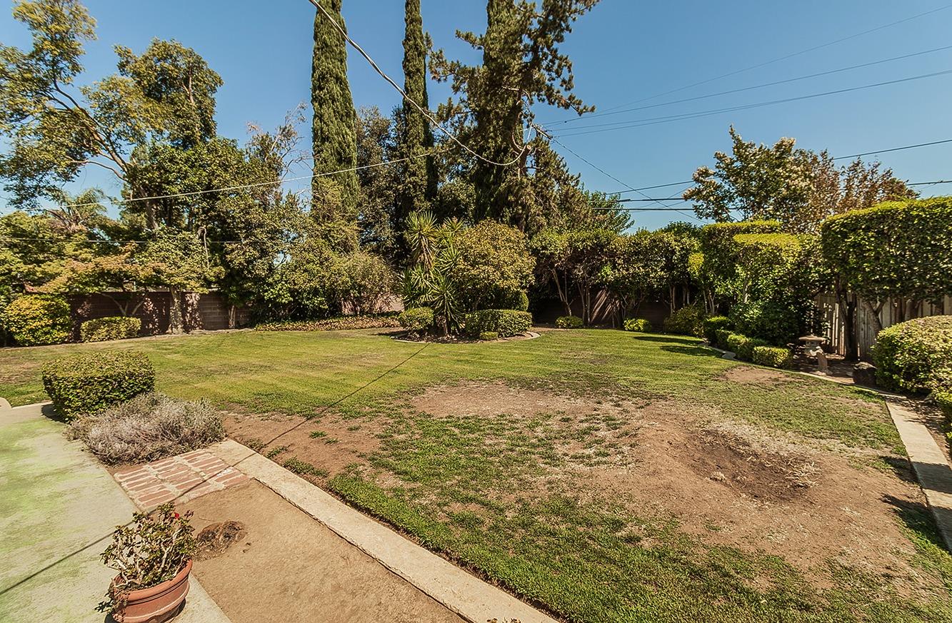 5082 N Maroa Ave, Fresno, CA 93704
